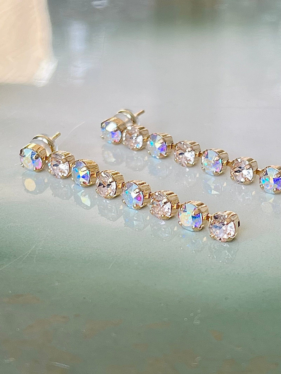 Caroline Svedbom øredobber Nicola earrings - aurore boreale