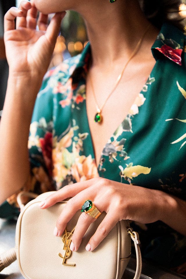 Caroline Svedbom ringer Classic drop ring - golden shadow