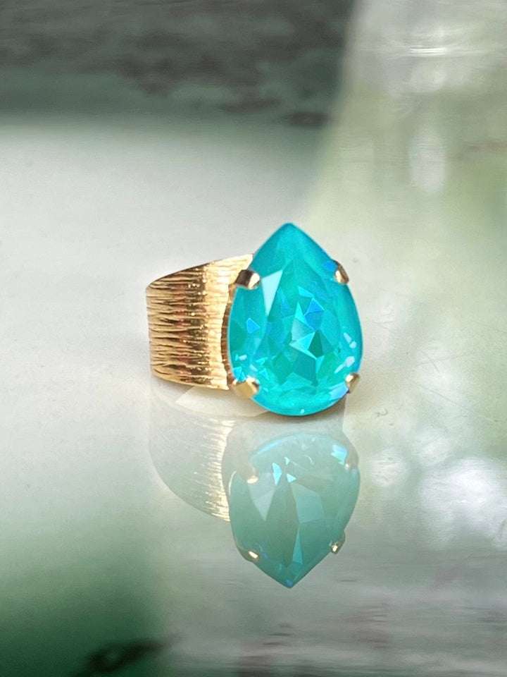 Caroline Svedbom ringer Classic drop ring - laguna delite