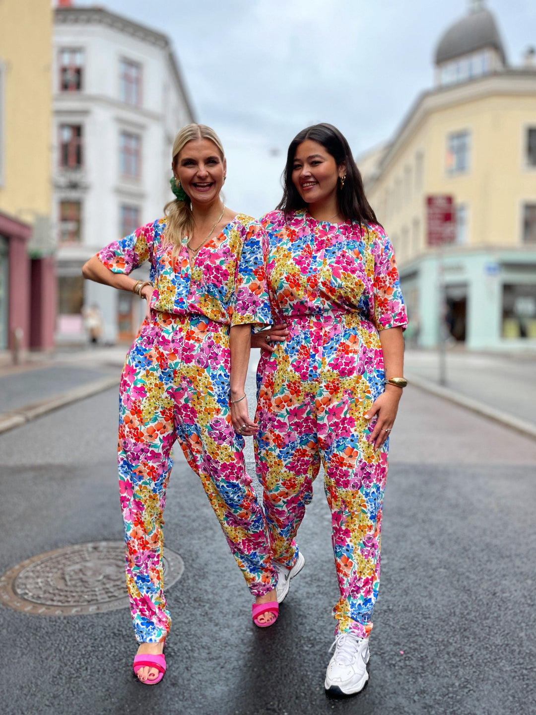 Dianas Vintage buksedresser Goldie Jumpsuit - summer garden