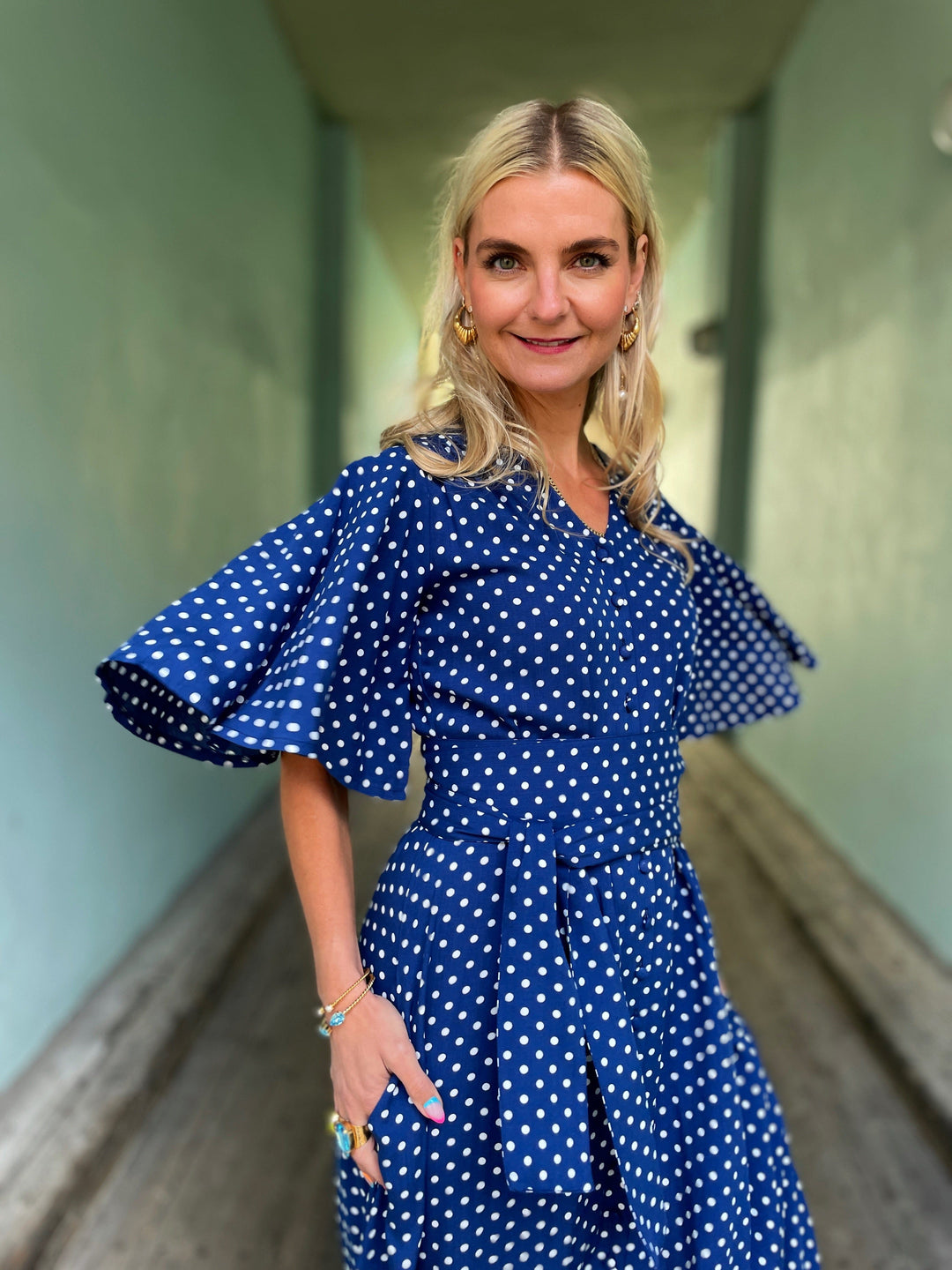 Dianas Vintage kjoler Monika dress - lang kjole - dots blue