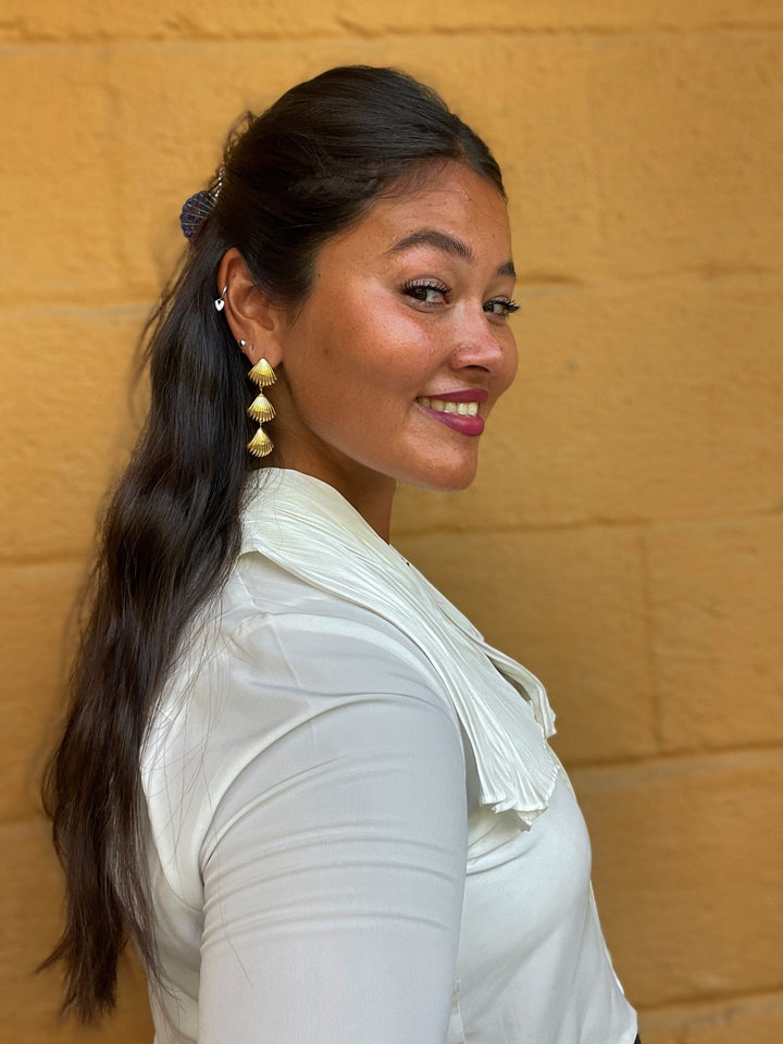 Frøken Dianas salonger øredobber Øredobber Skjell tre på rad