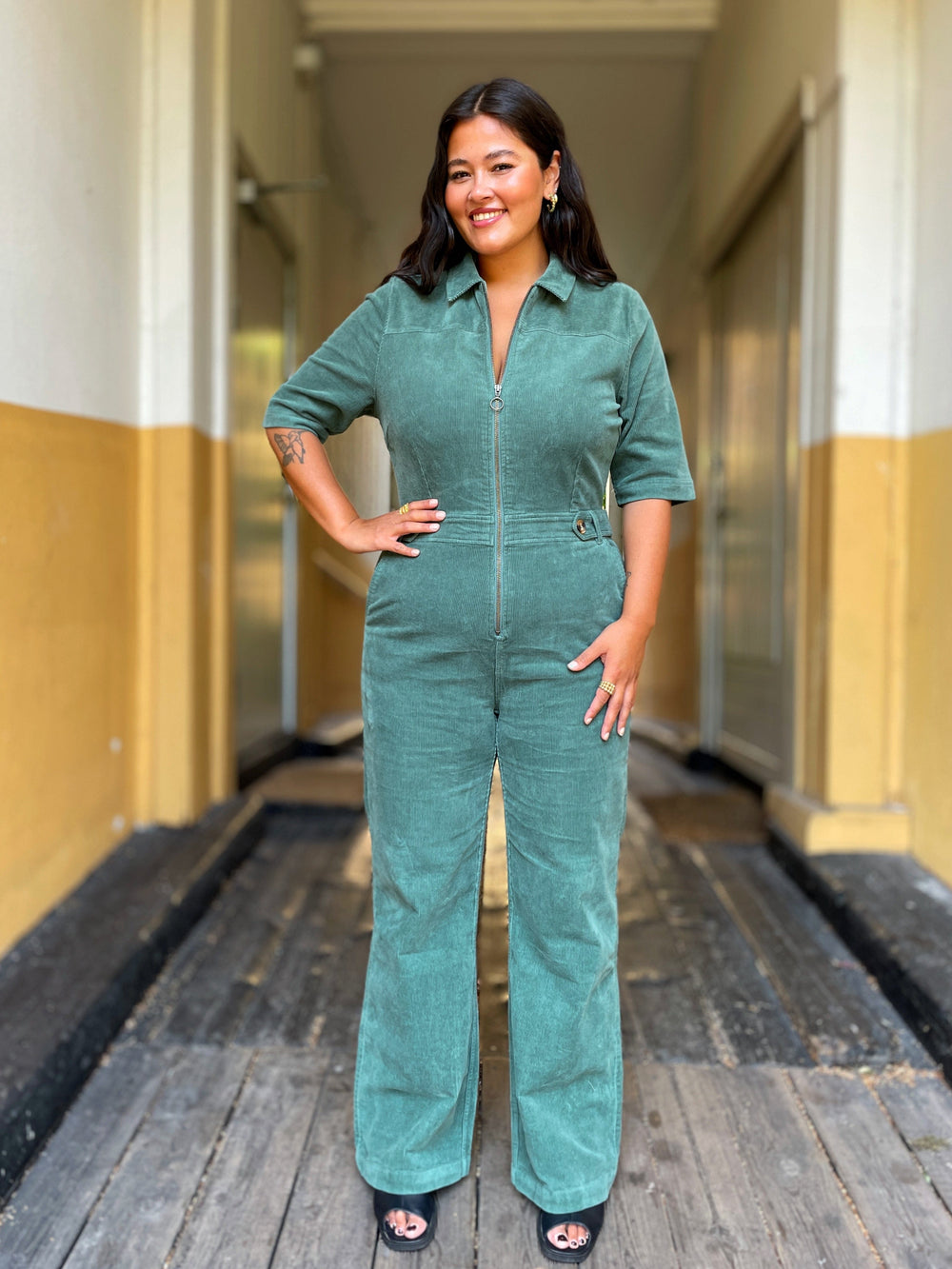 King Louie buksedresser Garbo Flare Corduroy buksedress - matchagrønn