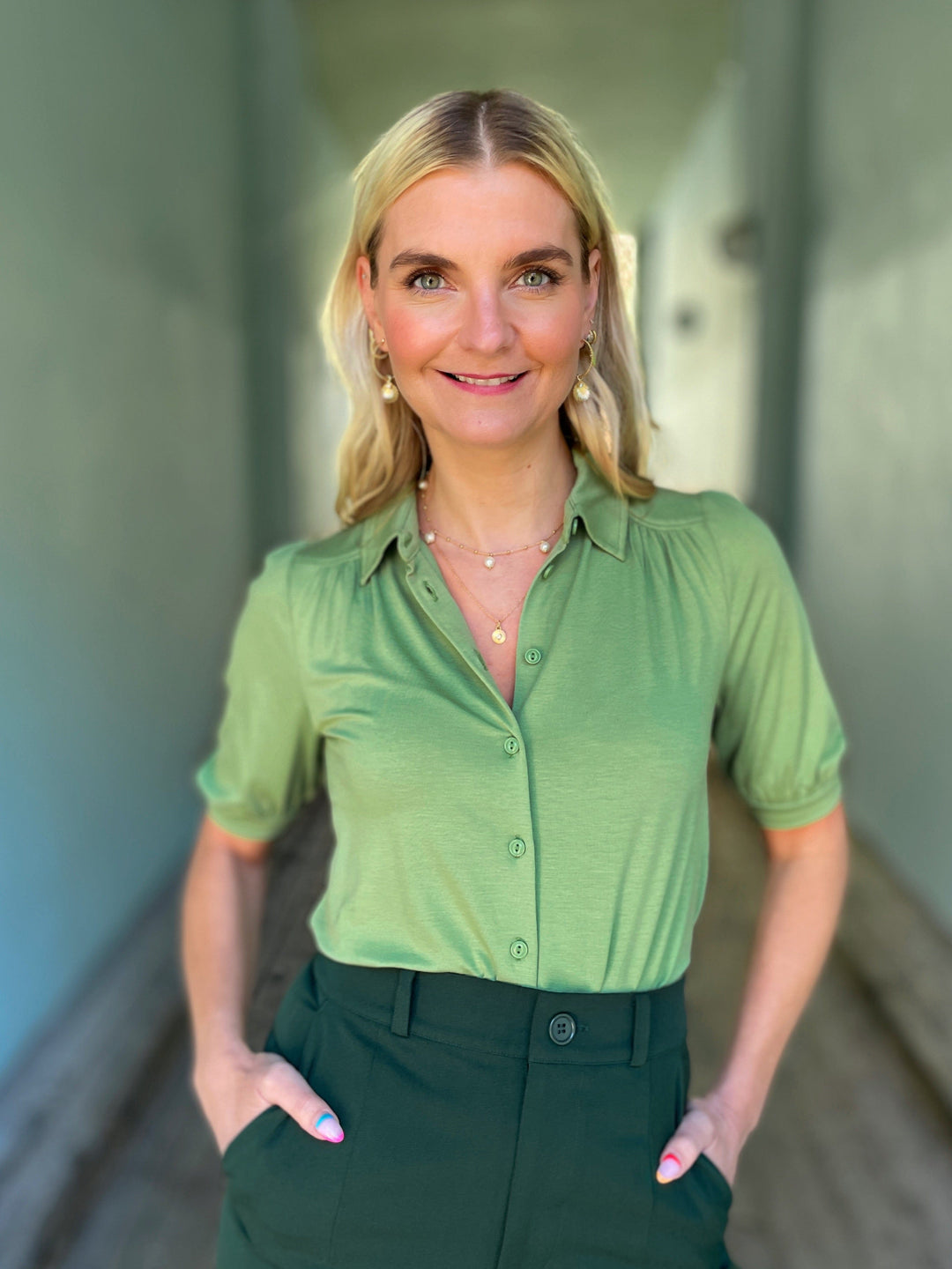 King Louie Topper Carina ecovero light bluse - kort arm- shade green