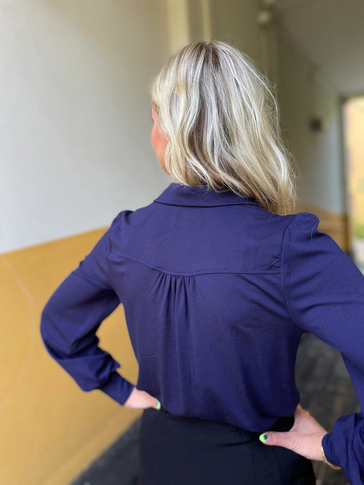 King Louie Topper Carina viskose light bluse - mørk blå