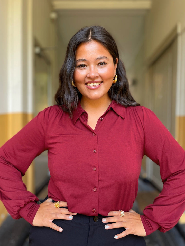 King Louie Topper Carina viskose light bluse - rustrød