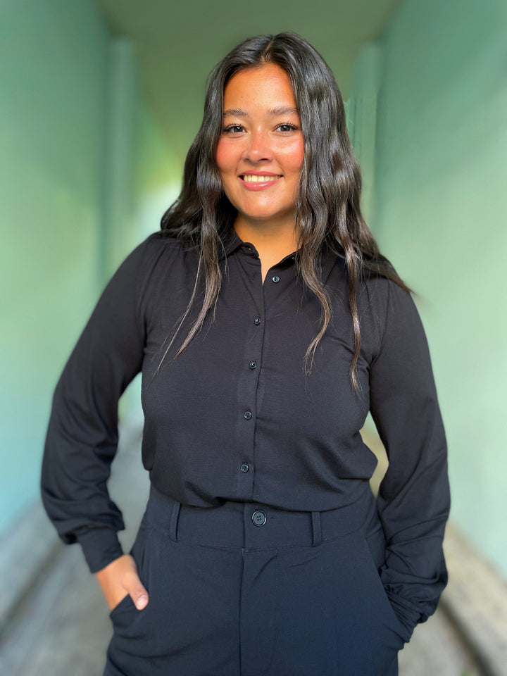 King Louie Topper Carina viskose light bluse - svart