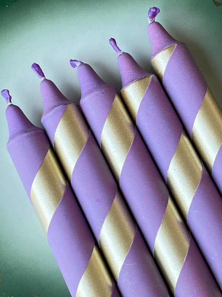 Mrs. Miccio stearinlys Stearinlys - lilla og gull