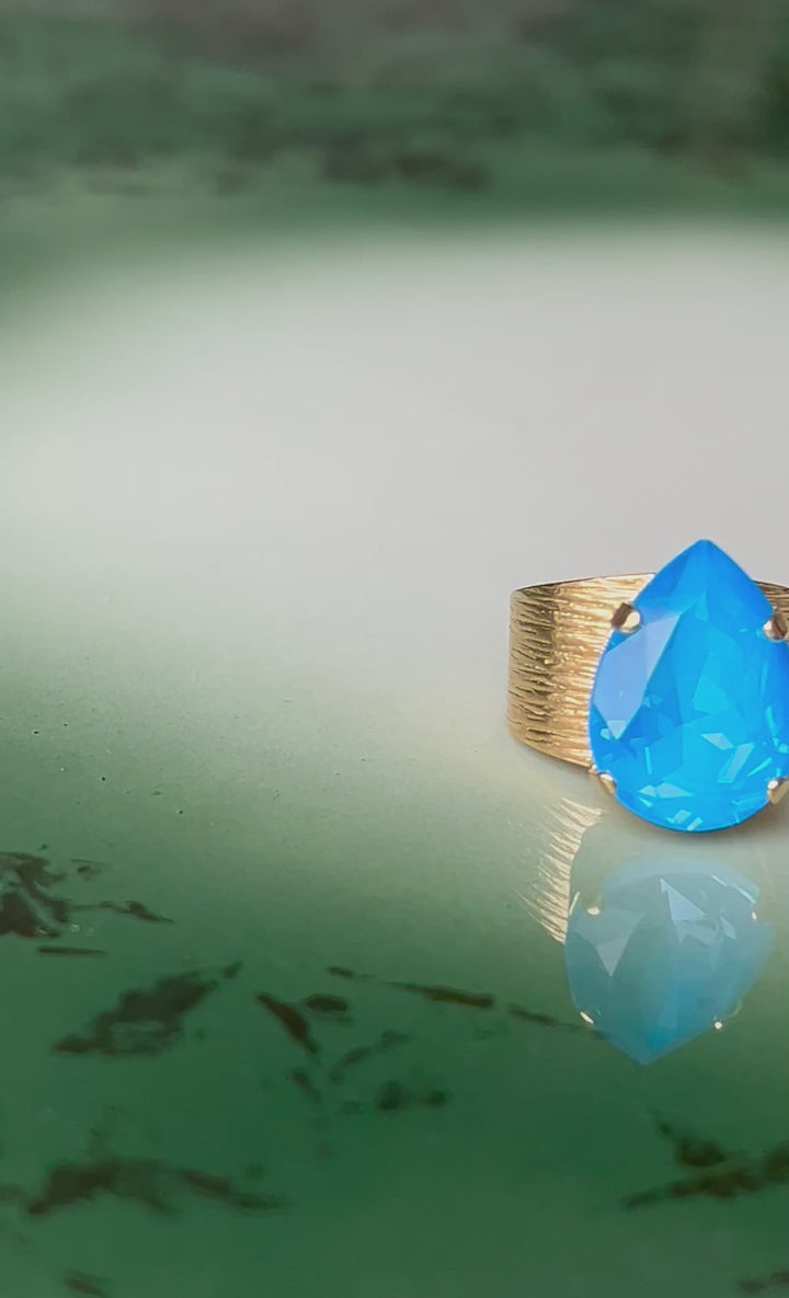 Classic drop ring - electric blue