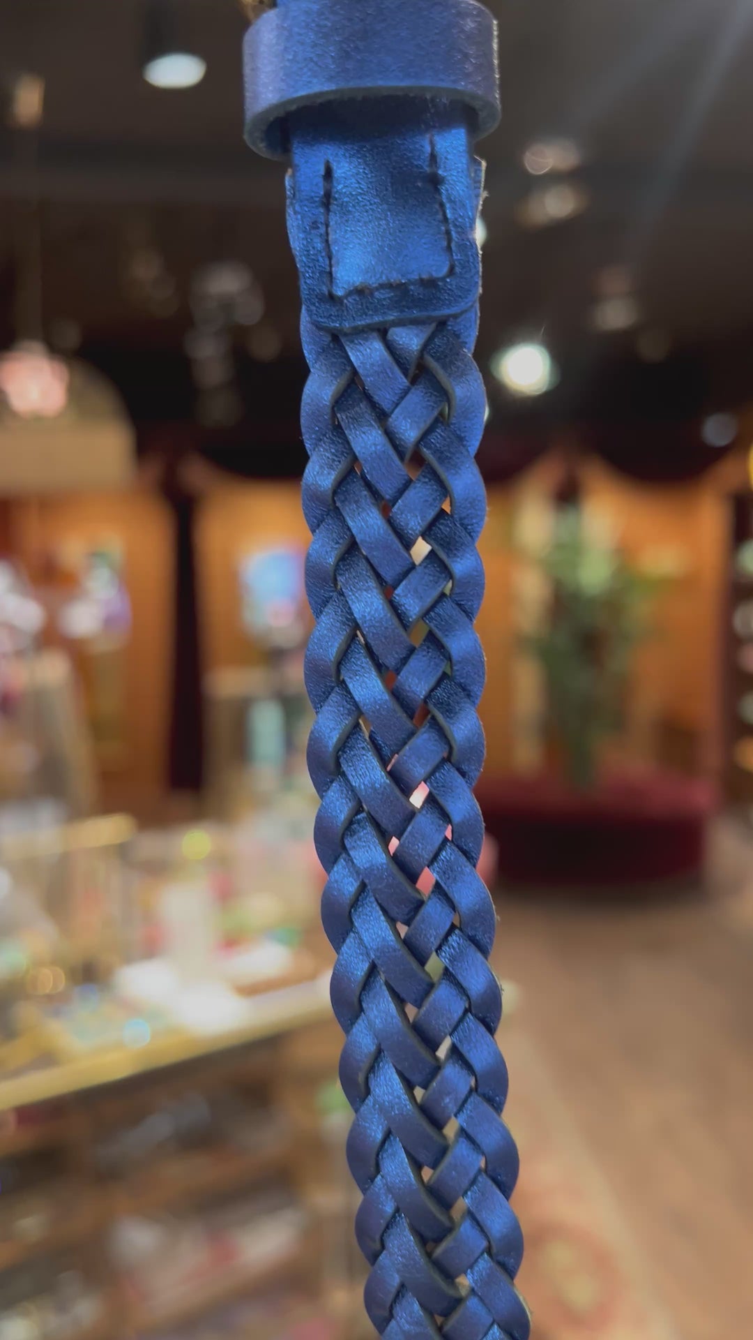 Flettet skinnbelte glitter - evening blue