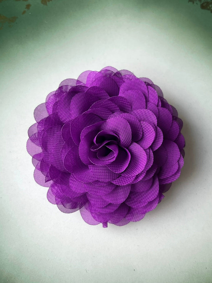 Urban Hippies hårpynt Hårklemme med chiffonblomst - lilla