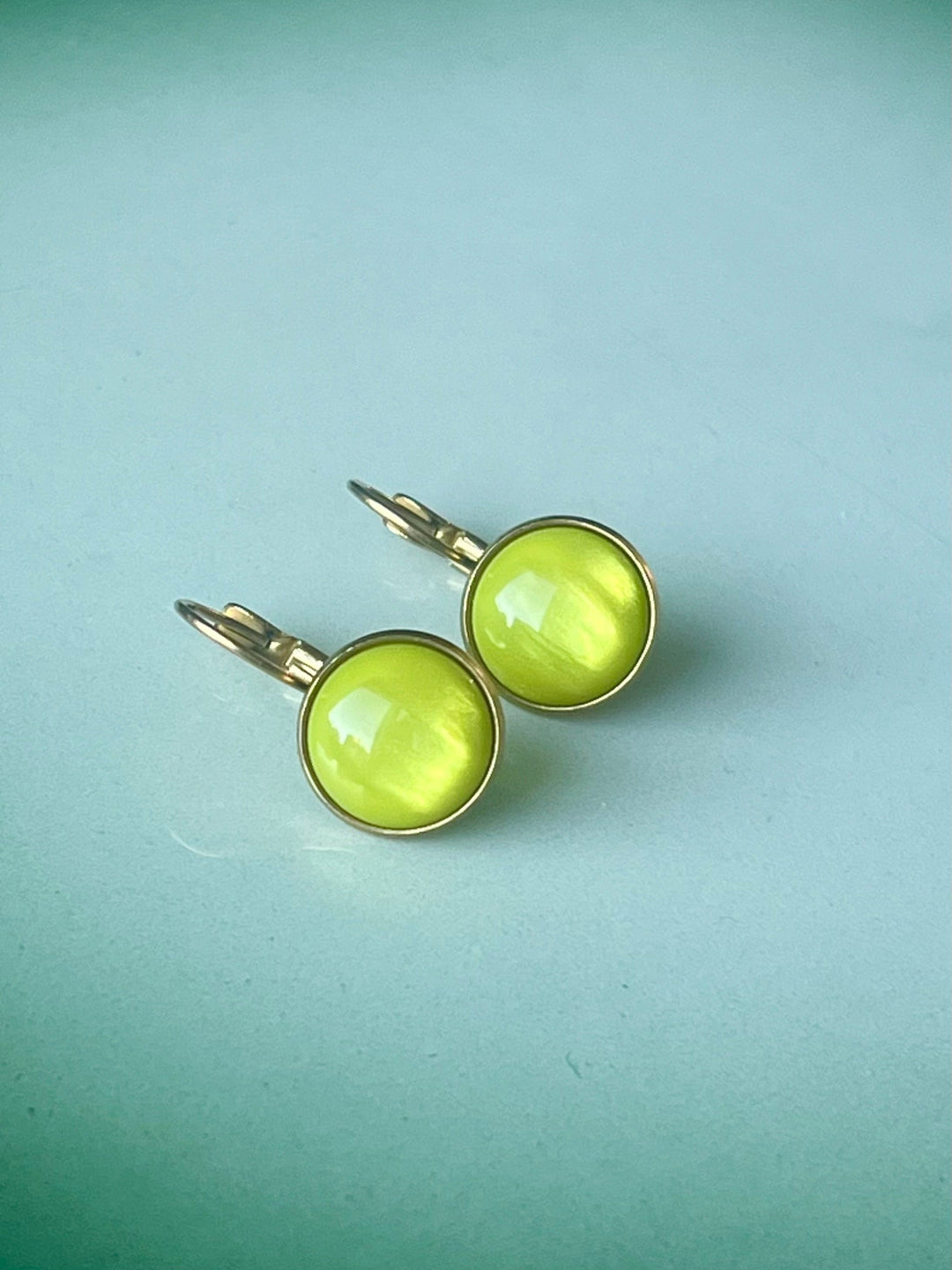 Urban Hippies øredobber Øredobber dots - glossy lime