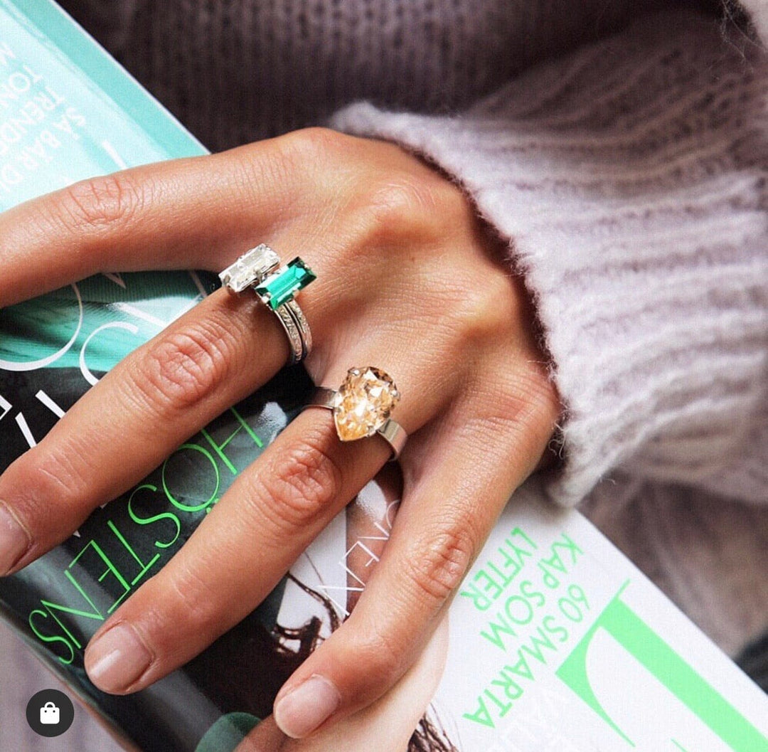 Caroline Svedbom ringer Baguette ring - emerald