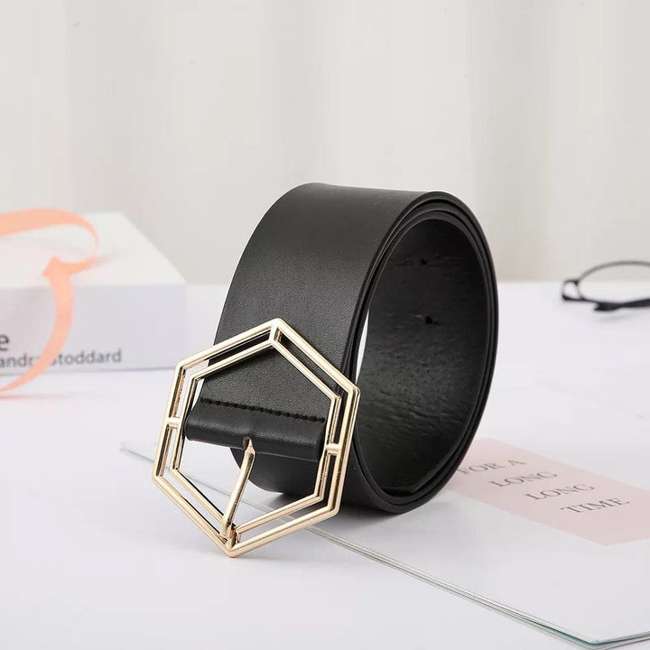 Sort, bredt belte med en unik, seksantet spenne i gull