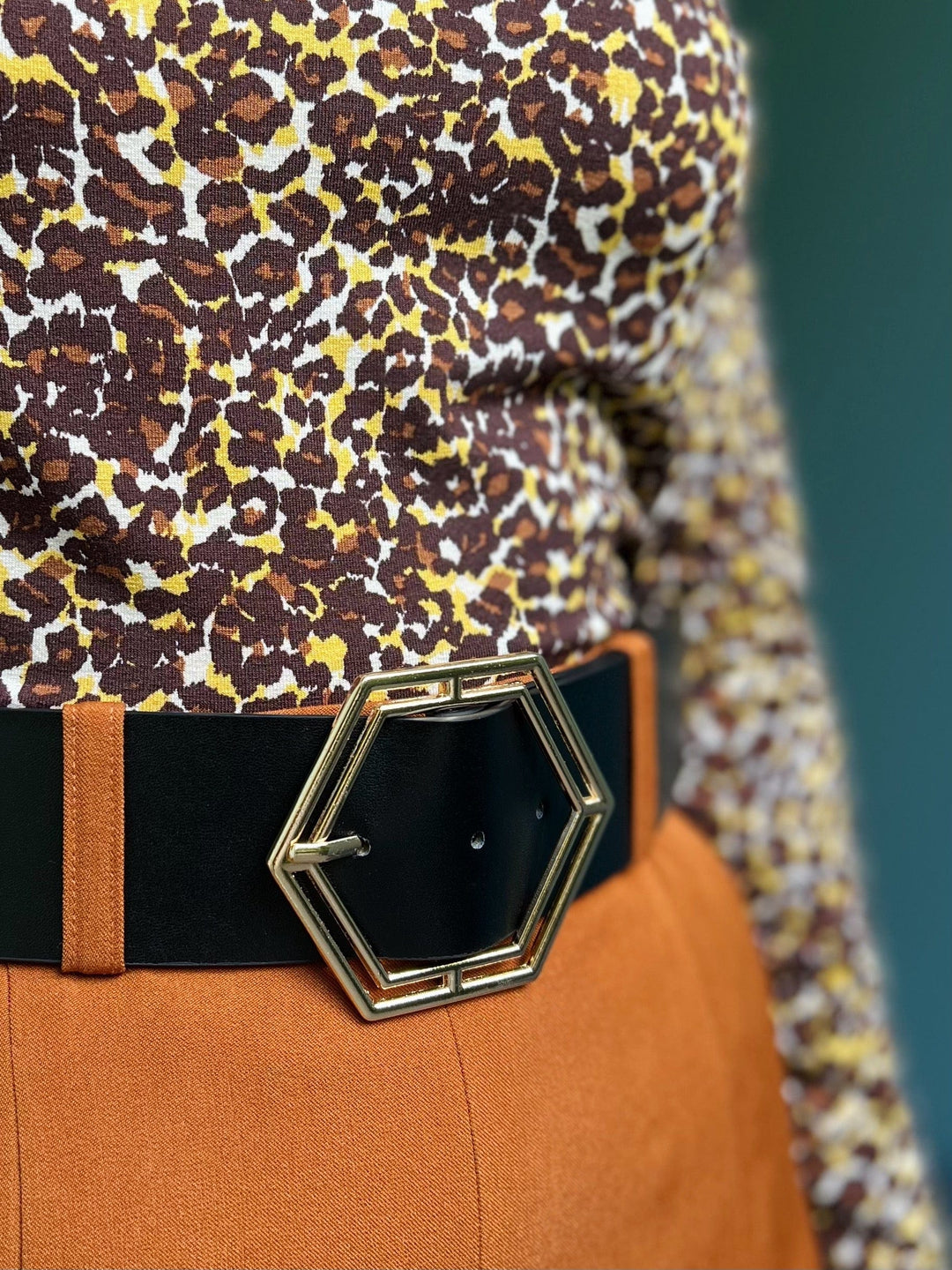 Frøken Dianas salonger belter Bredt belte - Sekskantet spenne