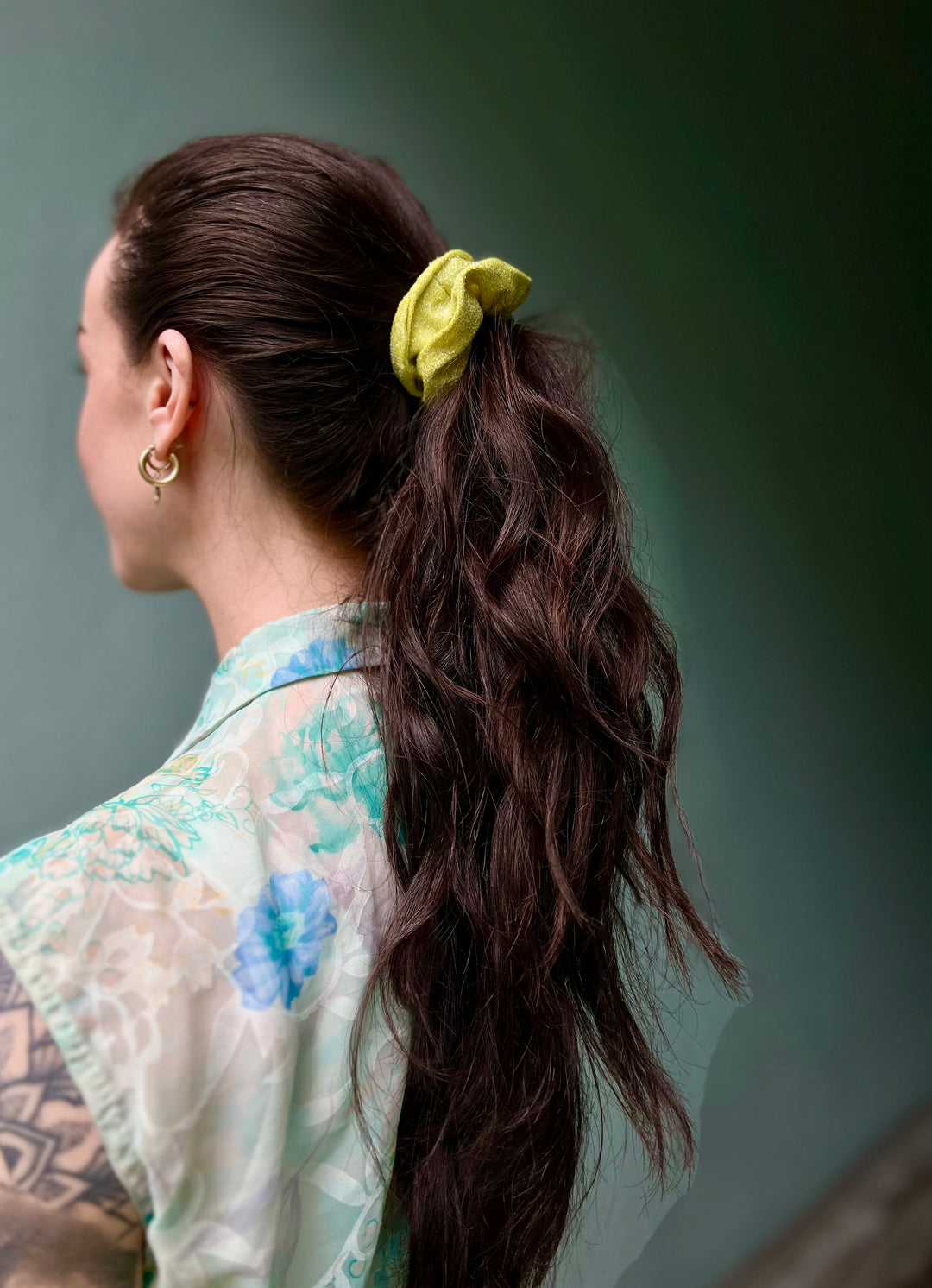 Scrunchie av restestoff liten - Lemon lurex