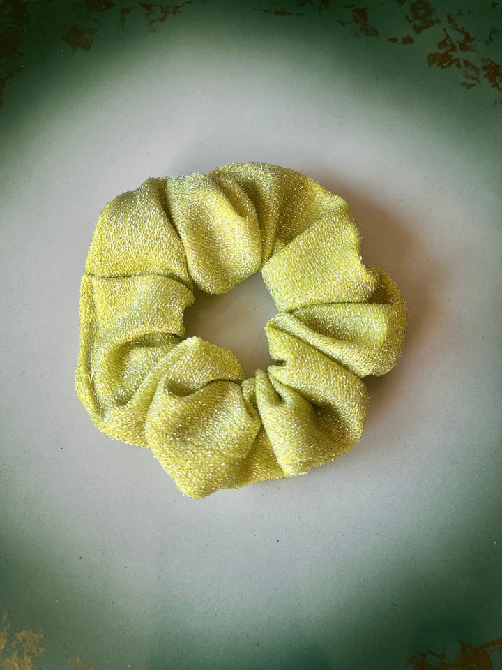 Scrunchie av restestoff liten - Lemon lurex