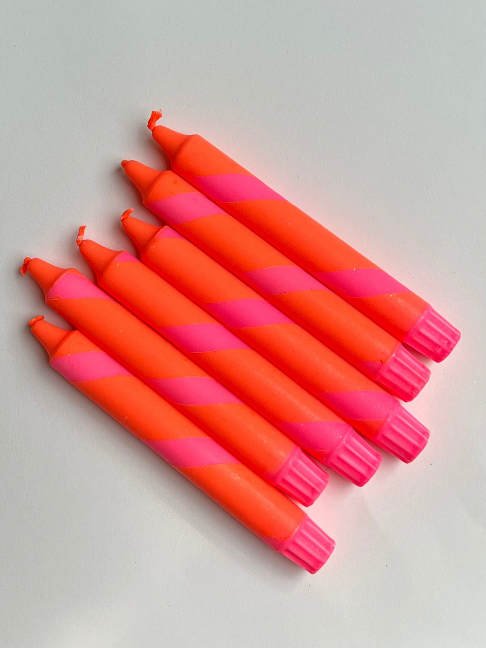 Ahne light stearinlys Stearinlys Ahne Light - oransje/rosa med snurr