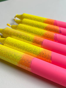 Ahne light stearinlys Stearinlys Ahne Light - rosa/oransje og gul glitter