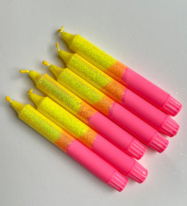 Ahne light stearinlys Stearinlys Ahne Light - rosa/oransje og gul glitter