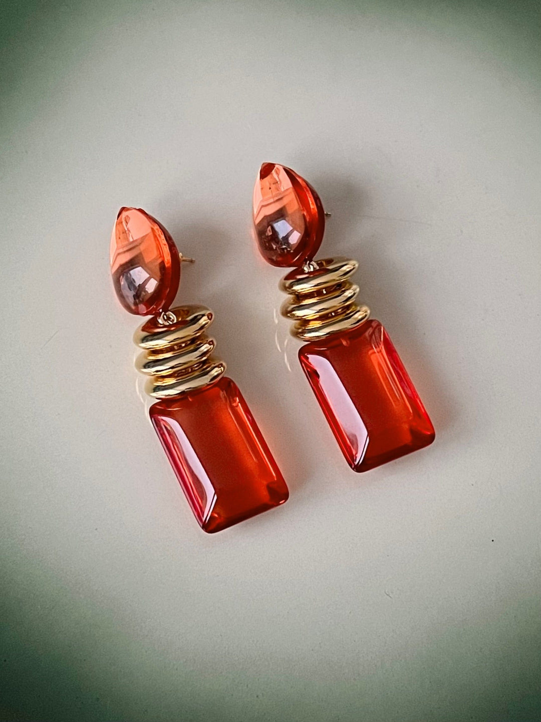 Bernice øredobber Øredobber BerNice - rød-oransje