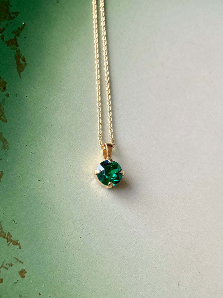 Caroline Svedbom halskjeder Classic Petite necklace - majestic green