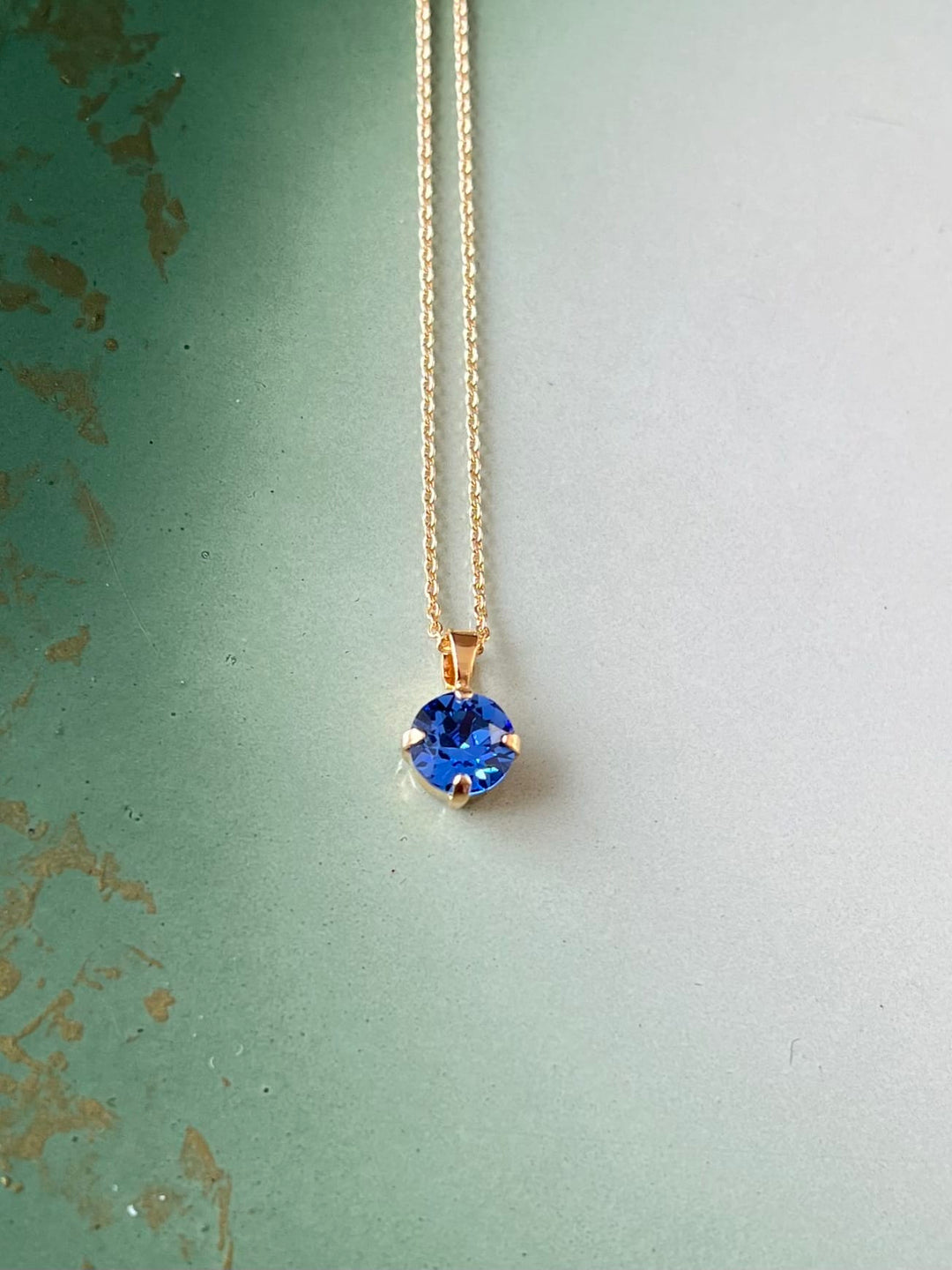 Caroline Svedbom halskjeder Classic Petite necklace - sapphire