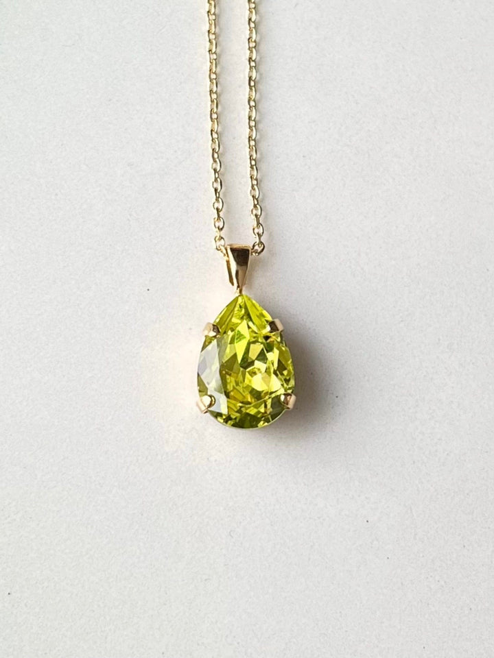 Caroline Svedbom halskjeder Mini drop necklace - citrus green