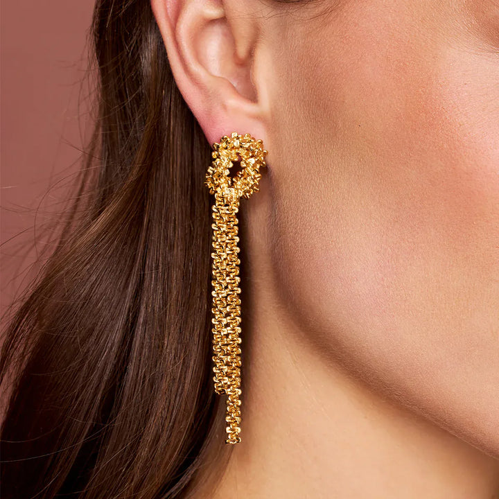 Caroline Svedbom øredobber Gemma statement earrings - gold