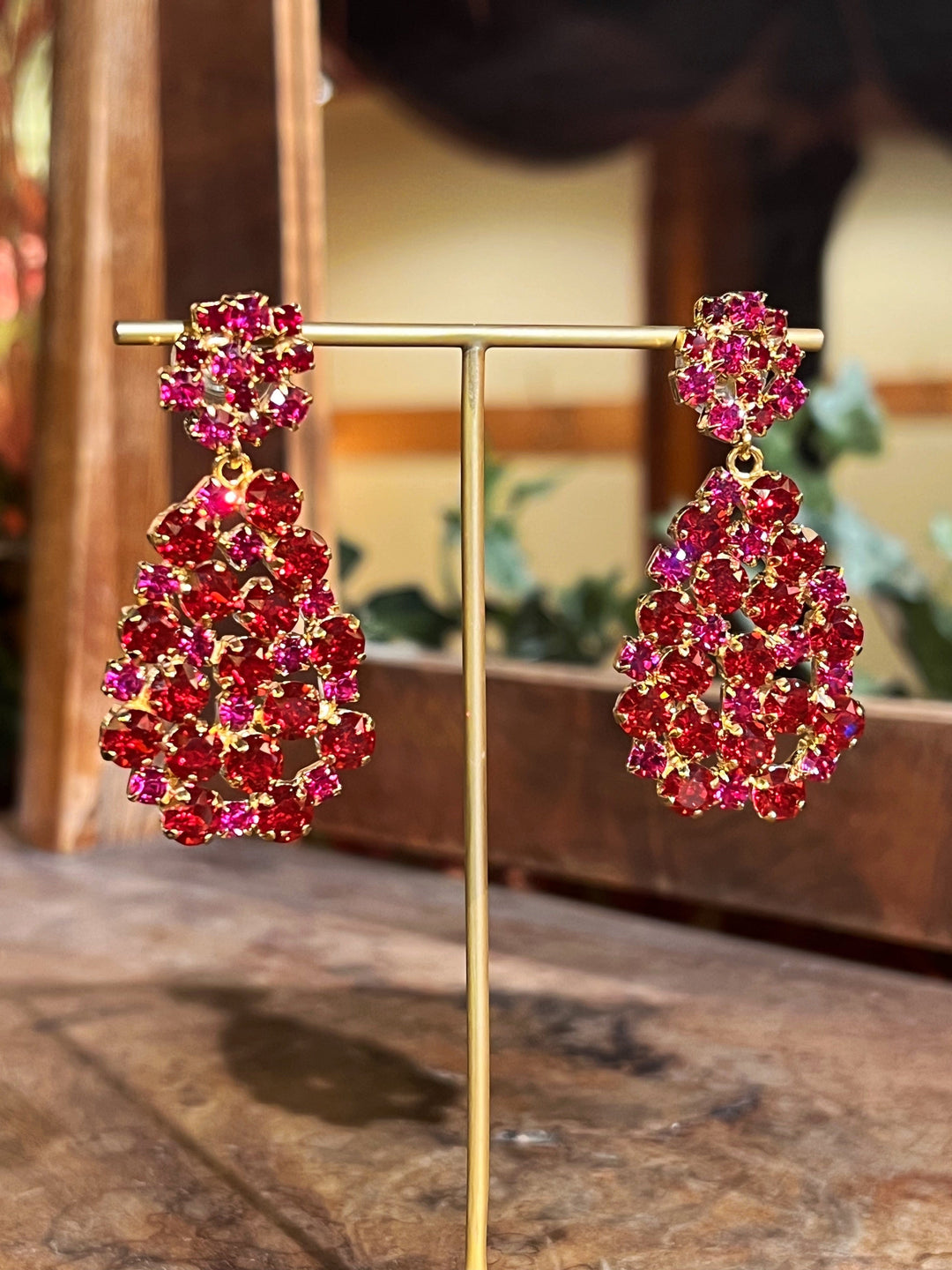 Caroline Svedbom øredobber Hanna earrings - scarlet/fuchsia