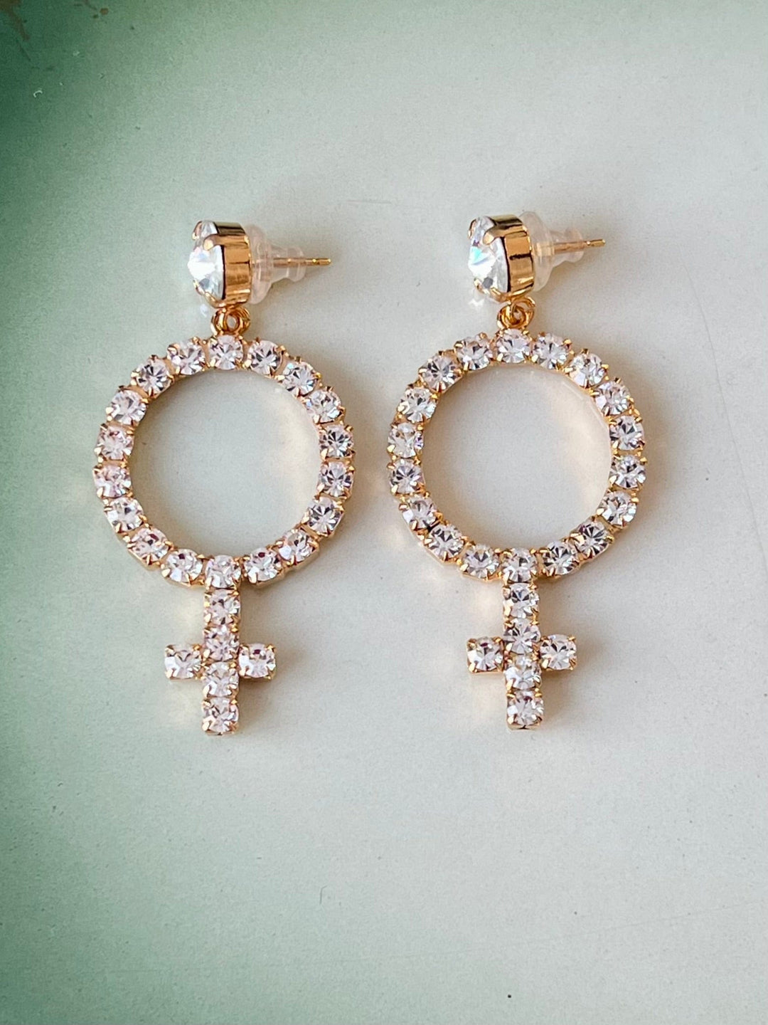 Caroline Svedbom øredobber Mini alexandra earrings - crystal