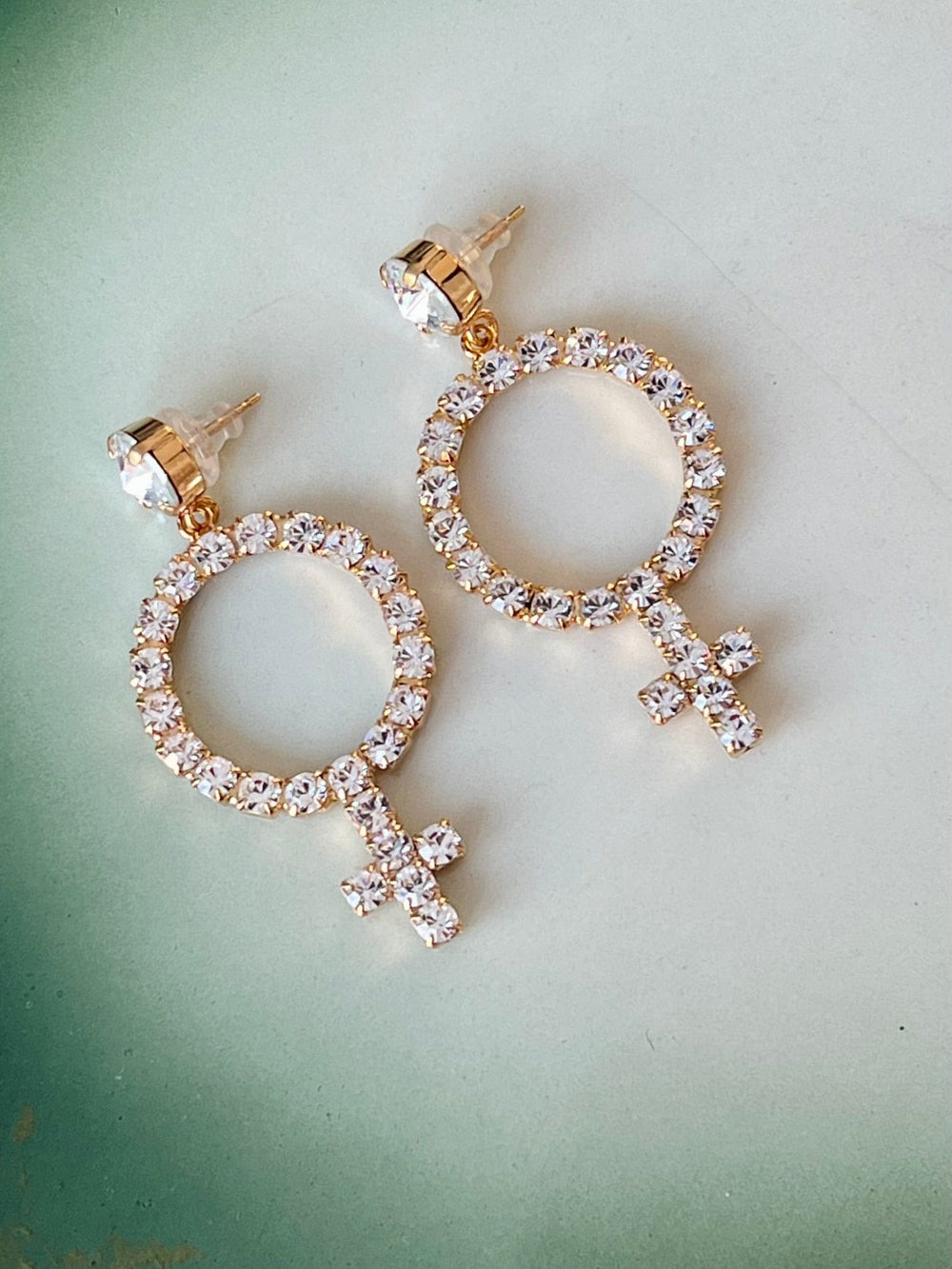 Caroline Svedbom øredobber Mini alexandra earrings - crystal