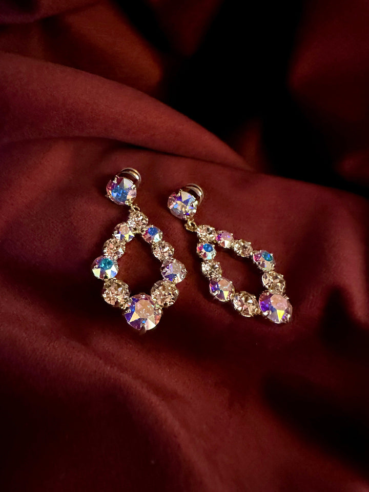 Caroline Svedbom øredobber Mini Delia earrings - Aurore Boreale/silk combo