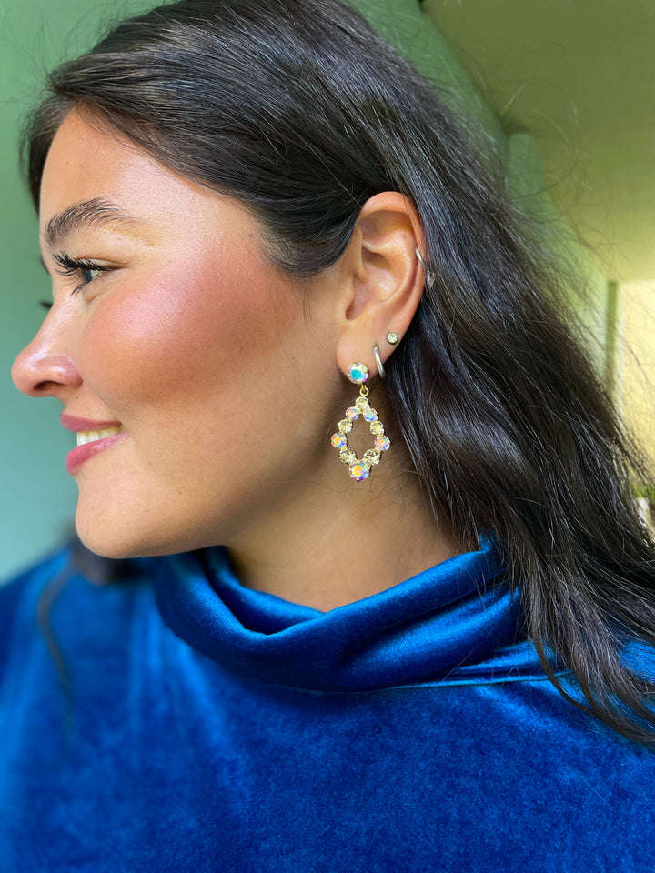 Caroline Svedbom øredobber Mini Delia earrings - Aurore Boreale/silk combo