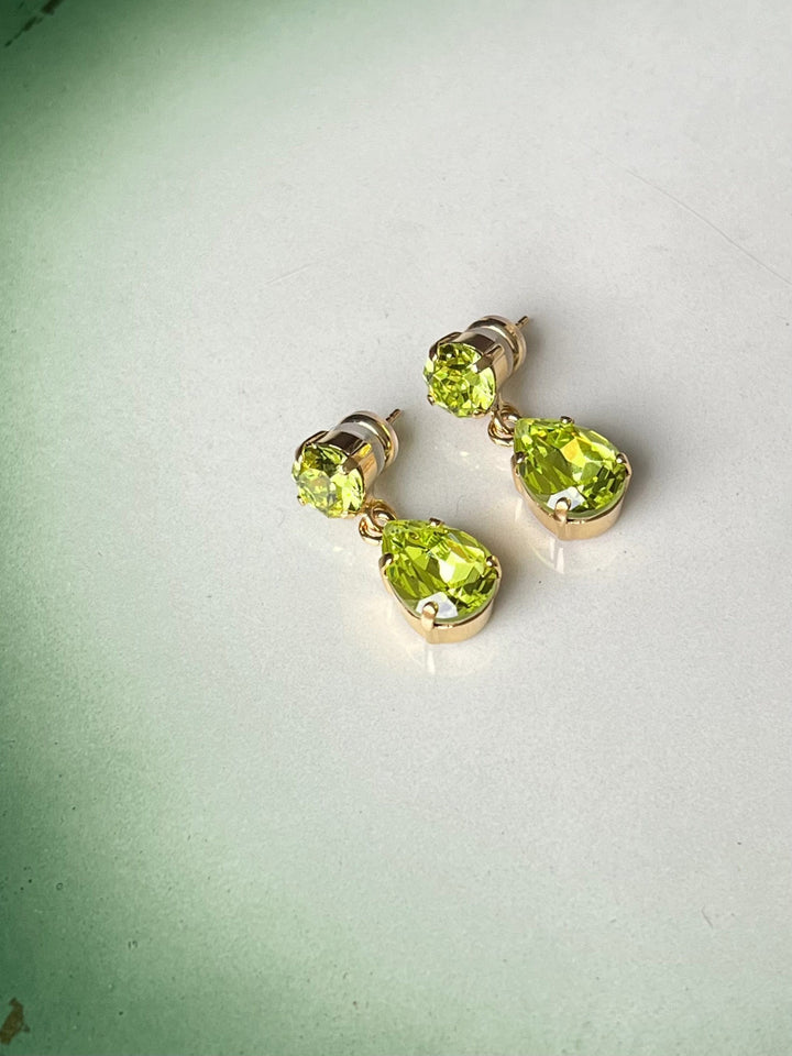 Caroline Svedbom øredobber Mini drop earrings - citrus green