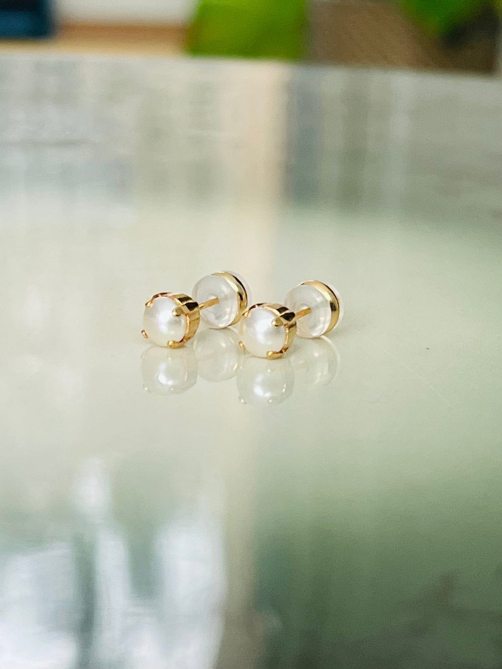 Caroline Svedbom øredobber Mini stud earrings - pearl