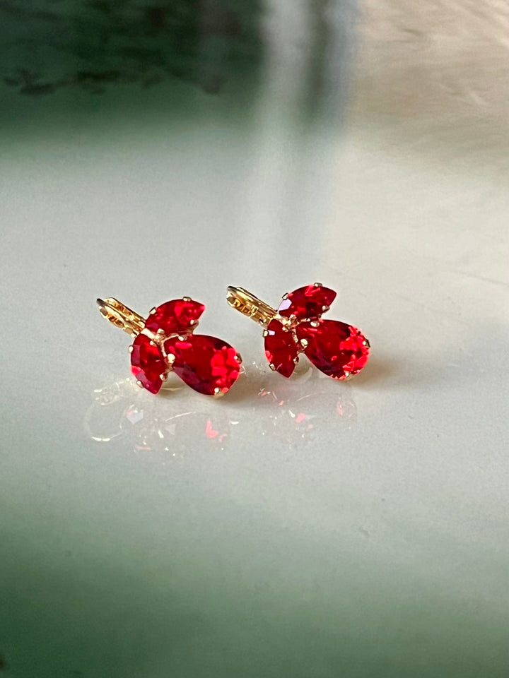 Caroline Svedbom øredobber Petite Timo earrings - light siam