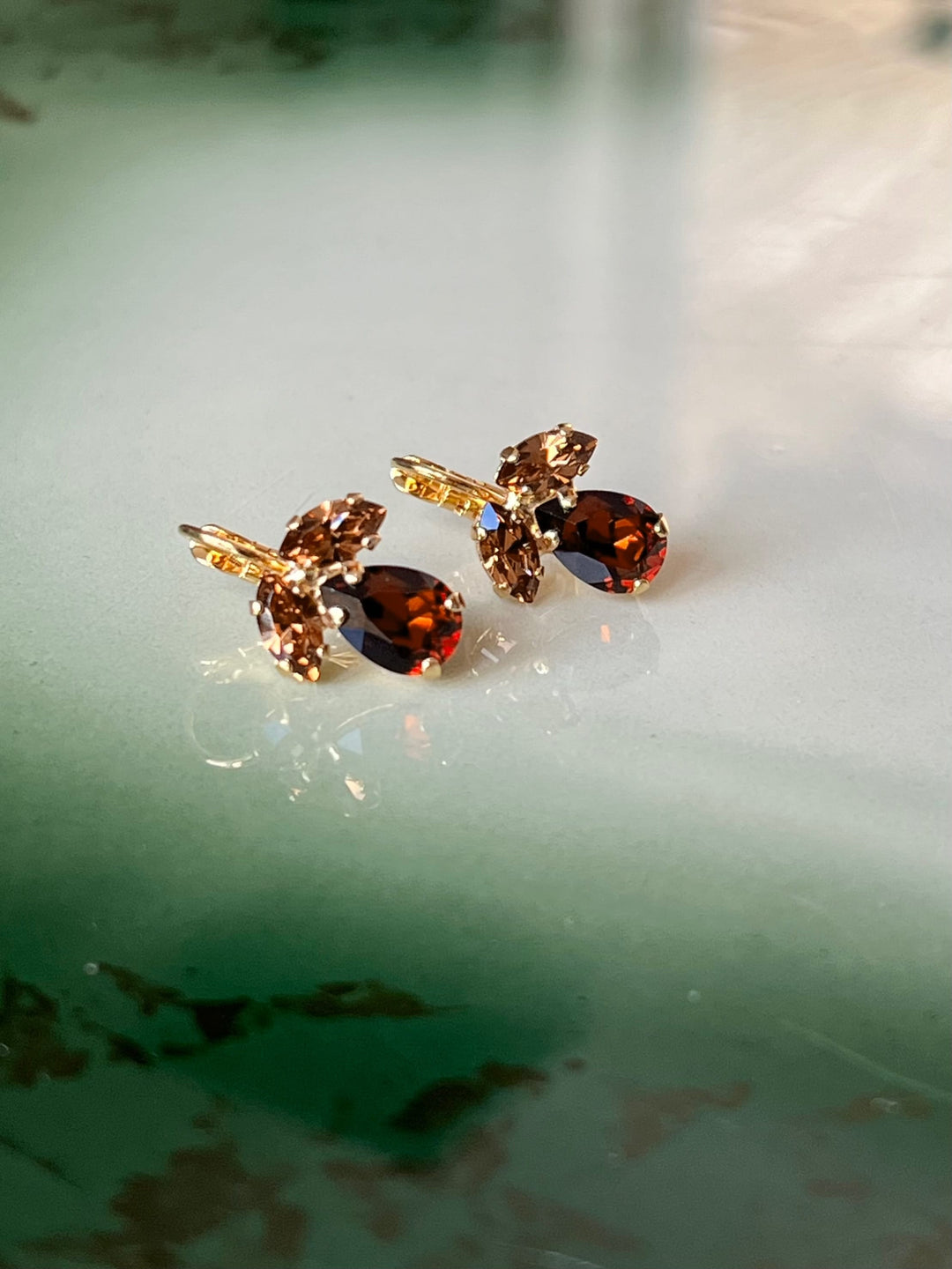 Caroline Svedbom øredobber Petite Timo earrings - topaz combo