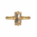 Last inn bildet i Galleri-visningsprogrammet, Caroline Svedbom ringer Baguette ring - golden shadow
