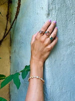 Last inn bildet i Galleri-visningsprogrammet, Caroline Svedbom ringer Baguette ring - golden shadow
