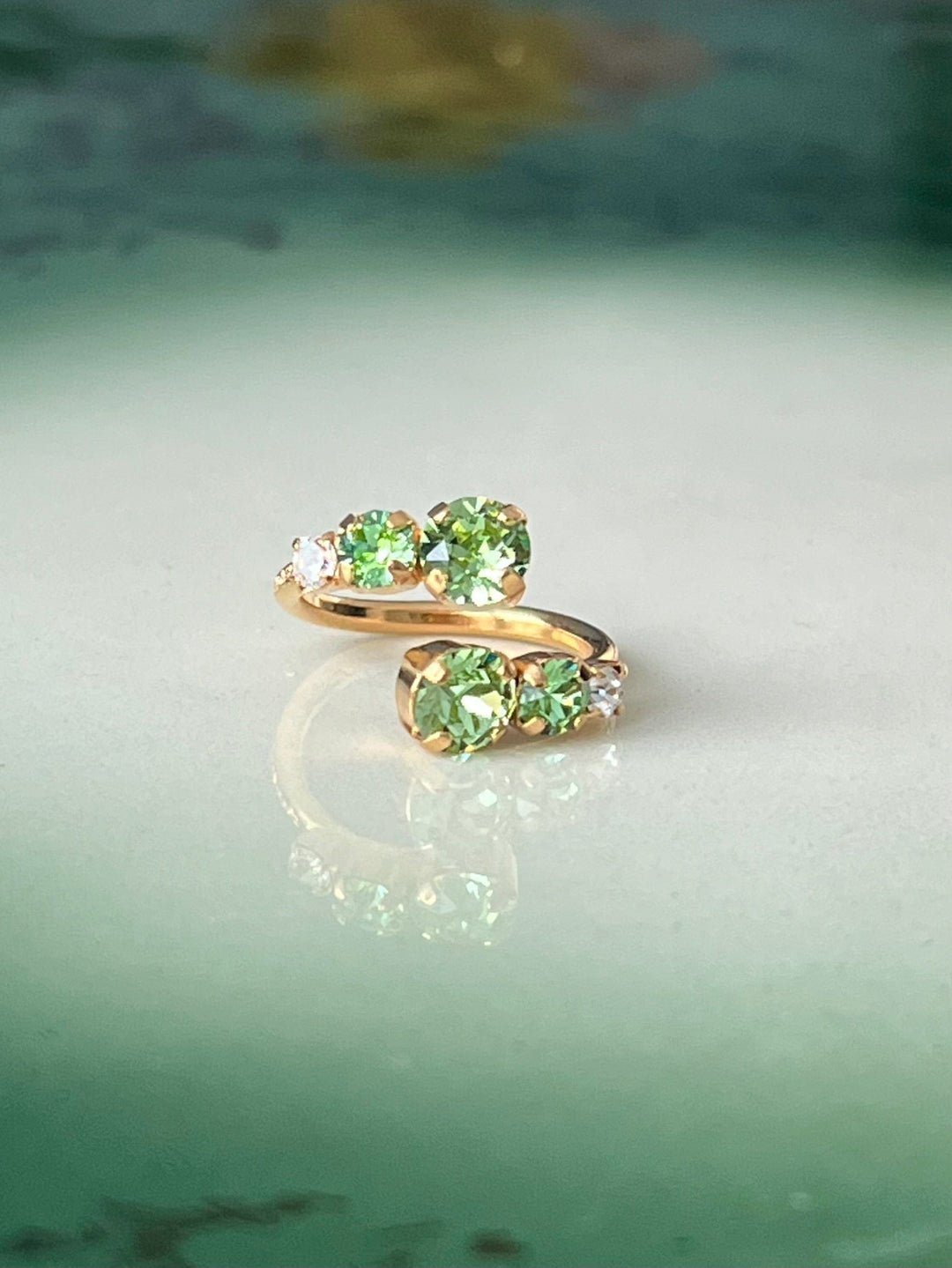 Caroline Svedbom ringer Halo ring - peridot