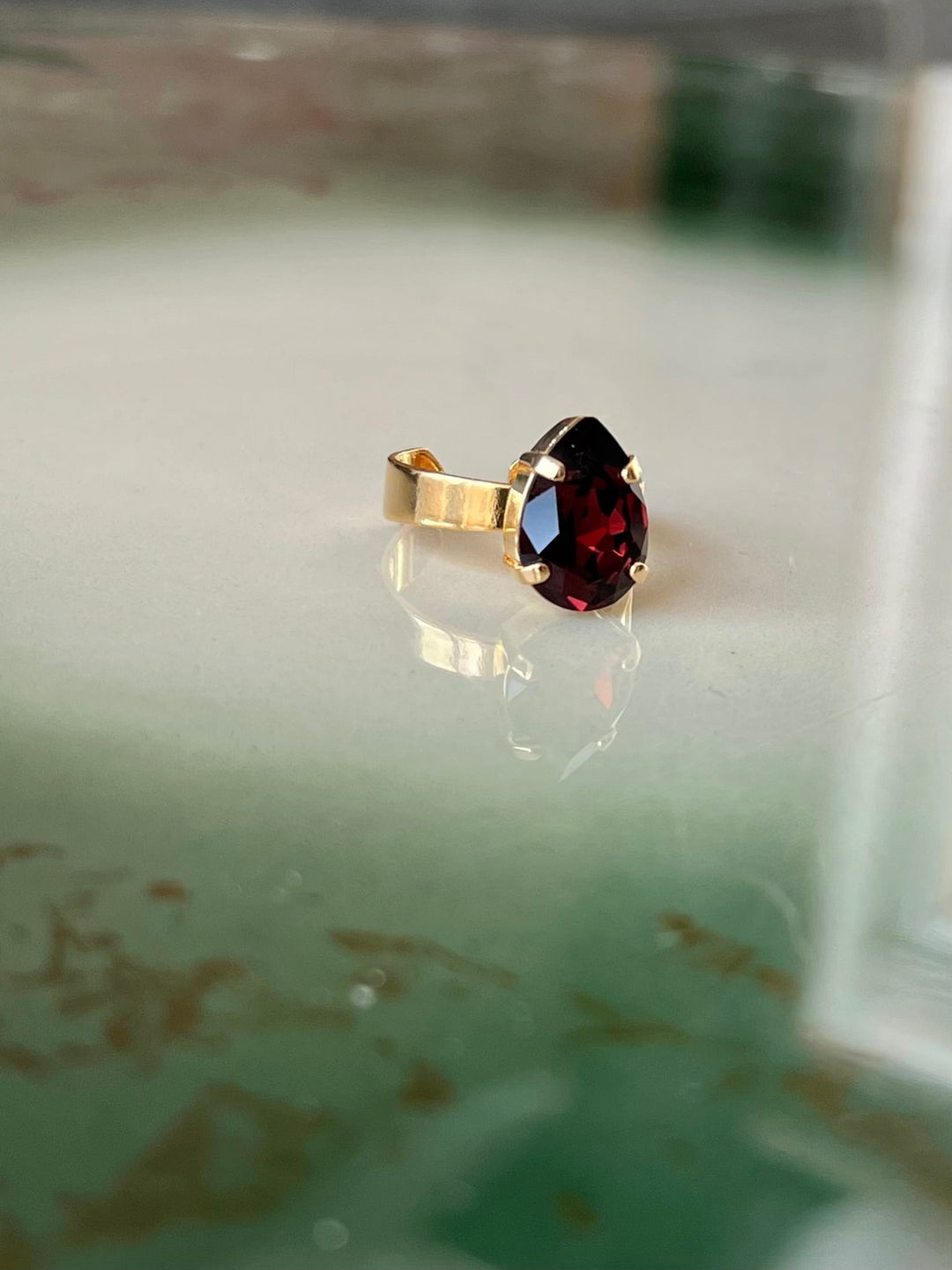 Caroline Svedbom ringer Mini drop ring - burgundy
