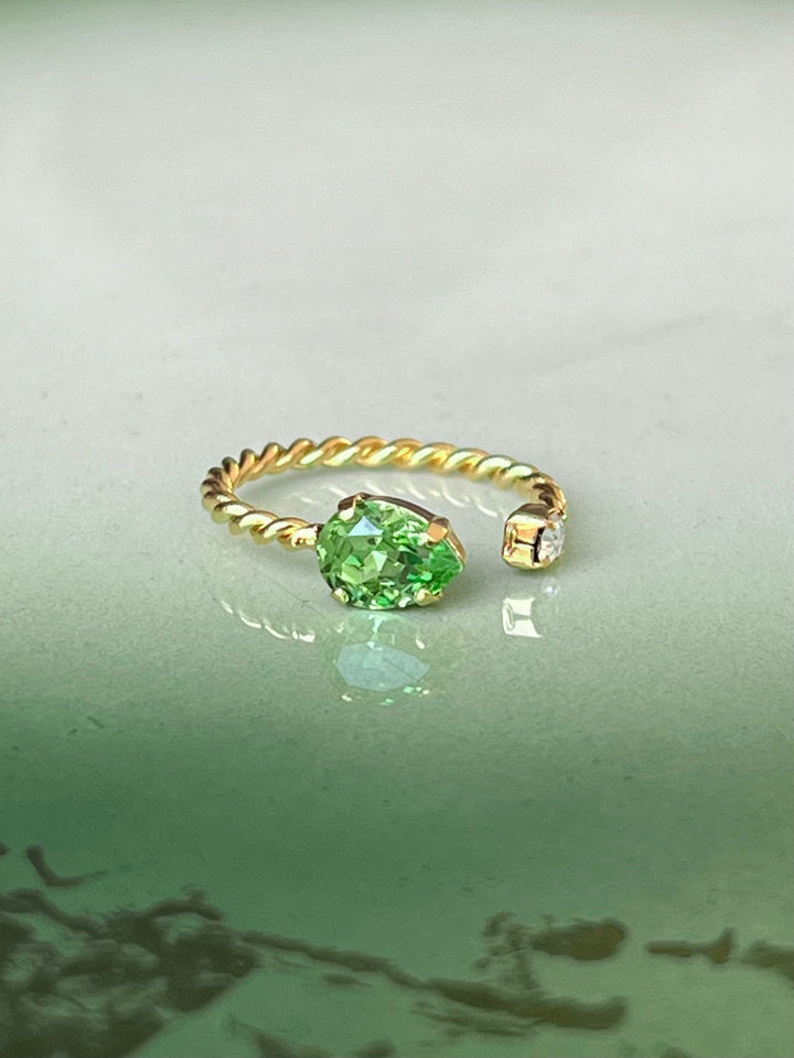 Caroline Svedbom ringer Nani ring - peridot