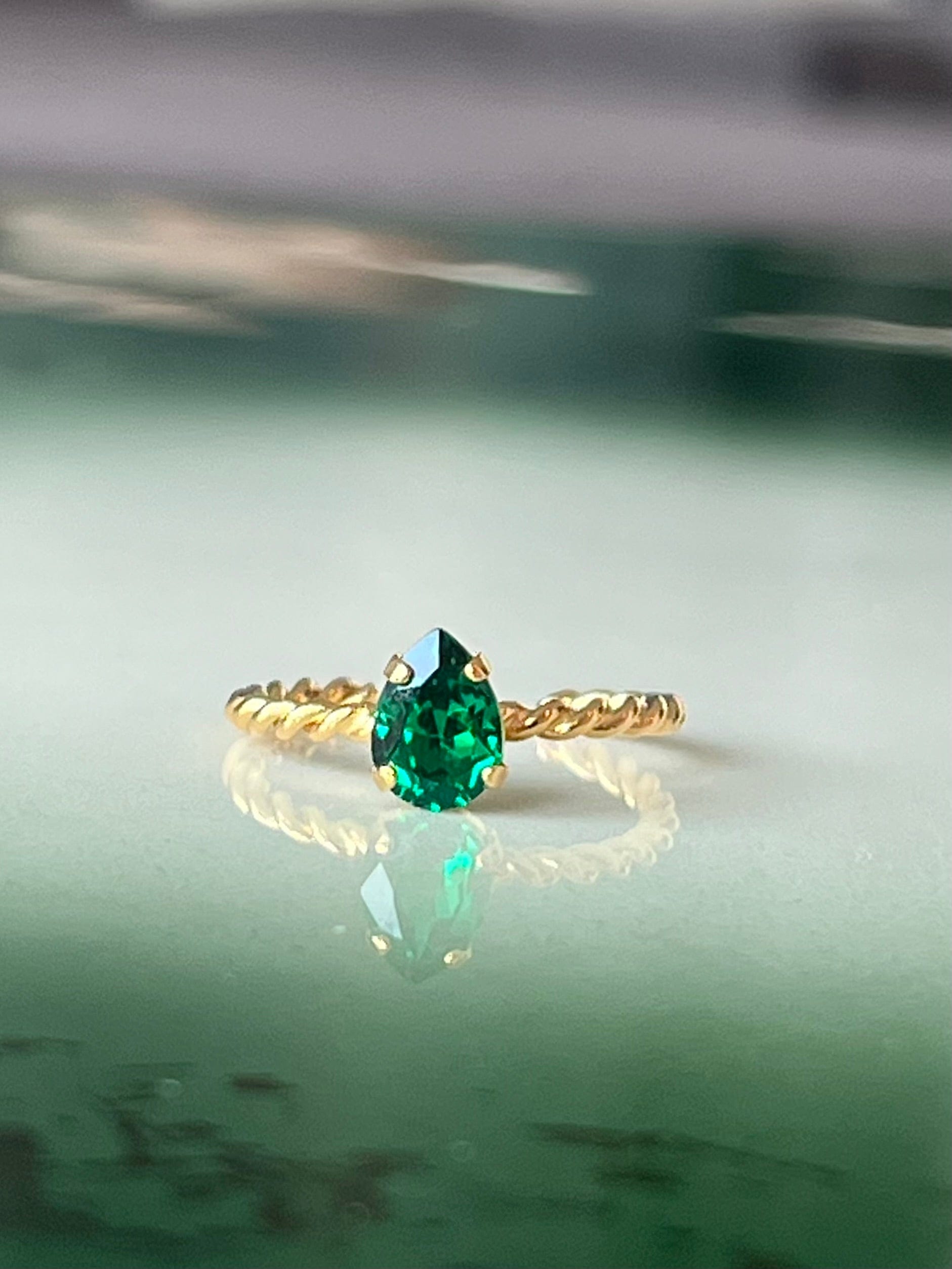 Niki ring - majestic green – Frøken Dianas Salonger