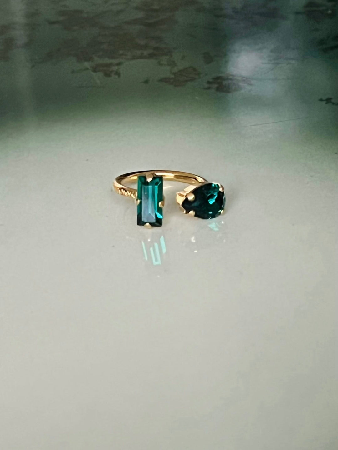 Caroline Svedbom ringer Noelle ring - Emerald
