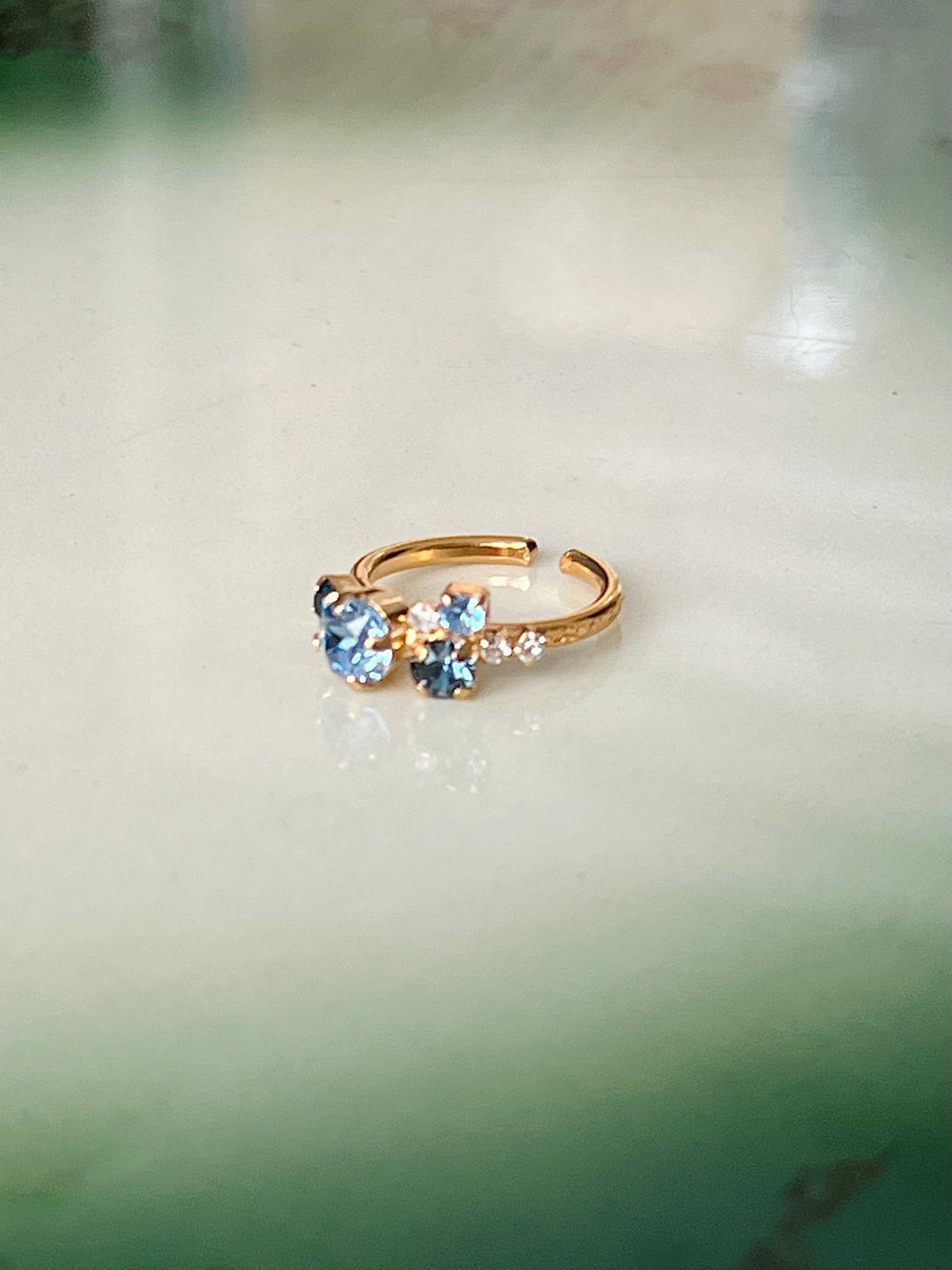 Caroline Svedbom ringer Stardust ring - blue combo