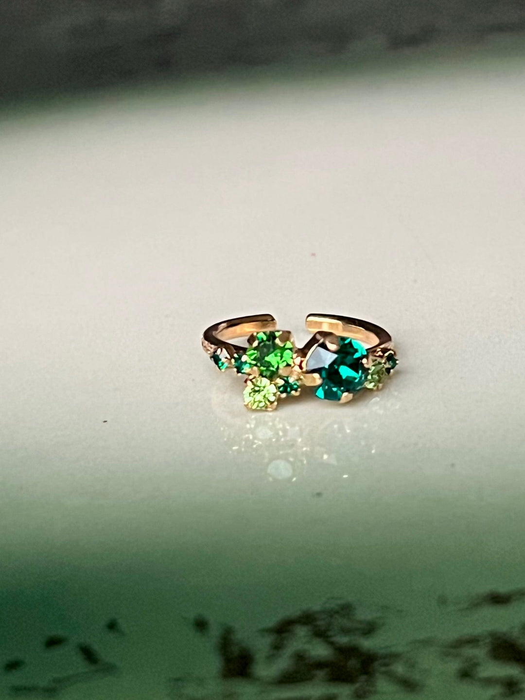 Caroline Svedbom ringer Stardust ring - green combo
