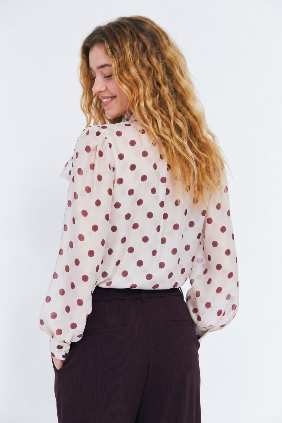 Cras Topper Ethel bluse - plomme prikker
