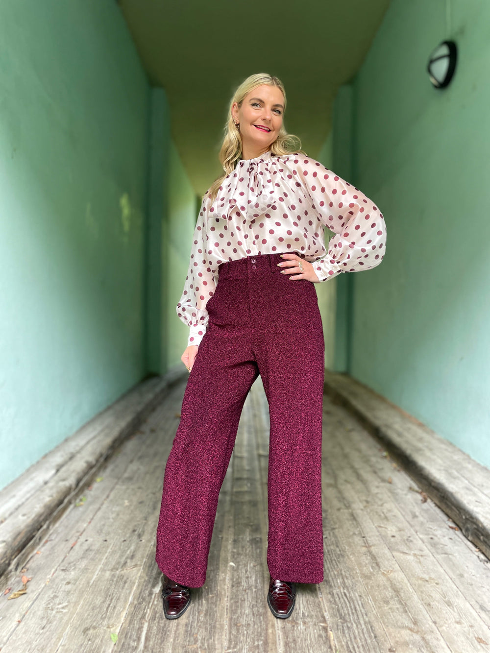 Cras Topper Ethel bluse - plomme prikker