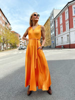 Last inn bildet i Galleri-visningsprogrammet, Dianas Vintage buksedresser Jolly Jumpsuit - sunrise
